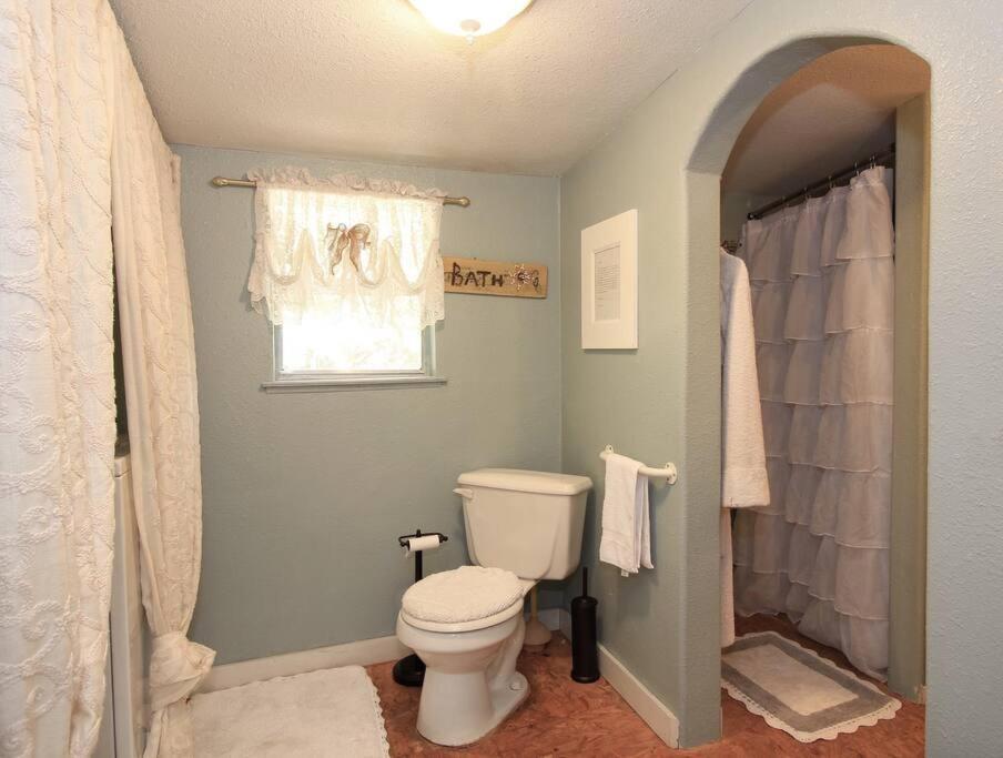 Cottage With Hot Tub And Pool Bandera, Tx. Esterno foto